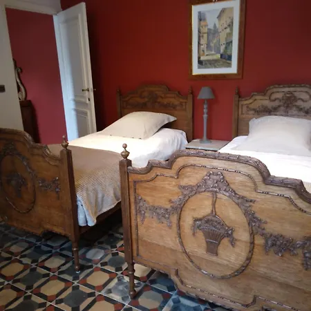 Chateau De Bonne Esperance 위이