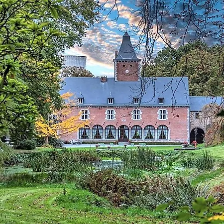 לינה וארוחת בוקר Chateau De Bonne Esperance 3*