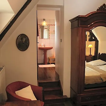 Chateau De Bonne Esperance Bed & Breakfast