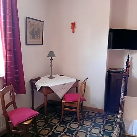 Chateau De Bonne Esperance לינה וארוחת בוקר