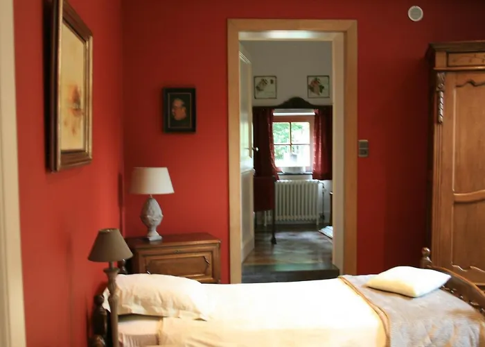 Chateau De Bonne Esperance 3* Huy